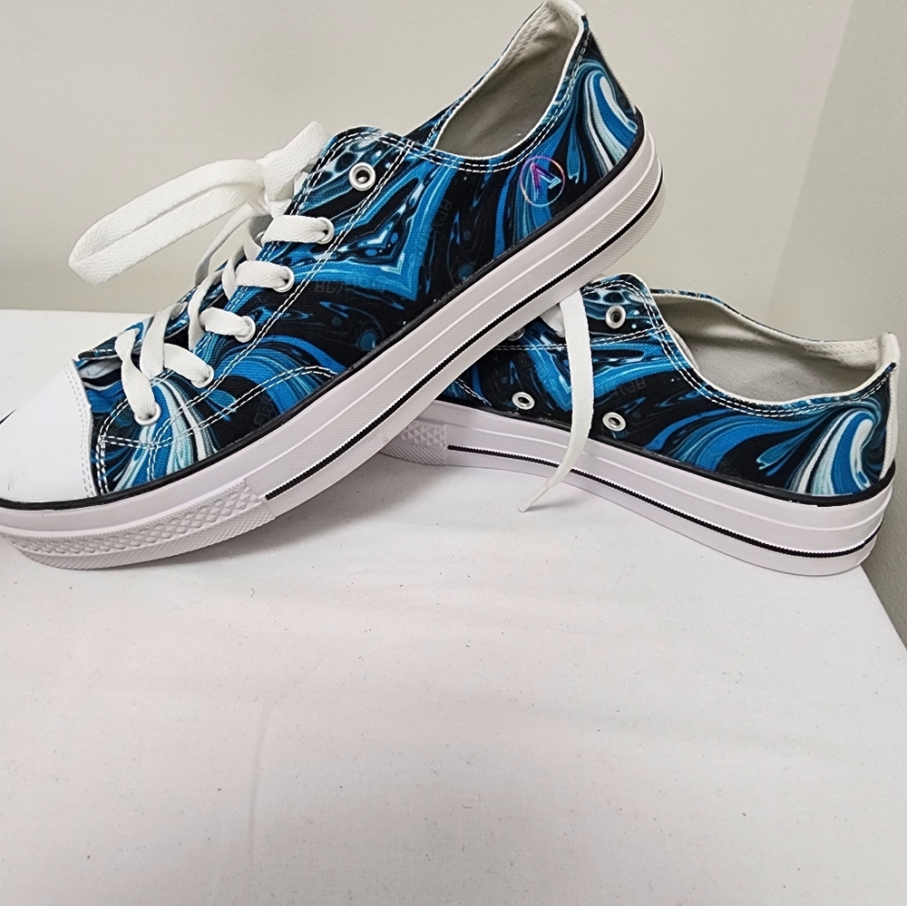 Sneakers men's 8.5 and women's  11 sales $30 each or two $60
